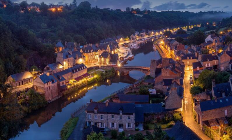Dinan avec piscine couverte